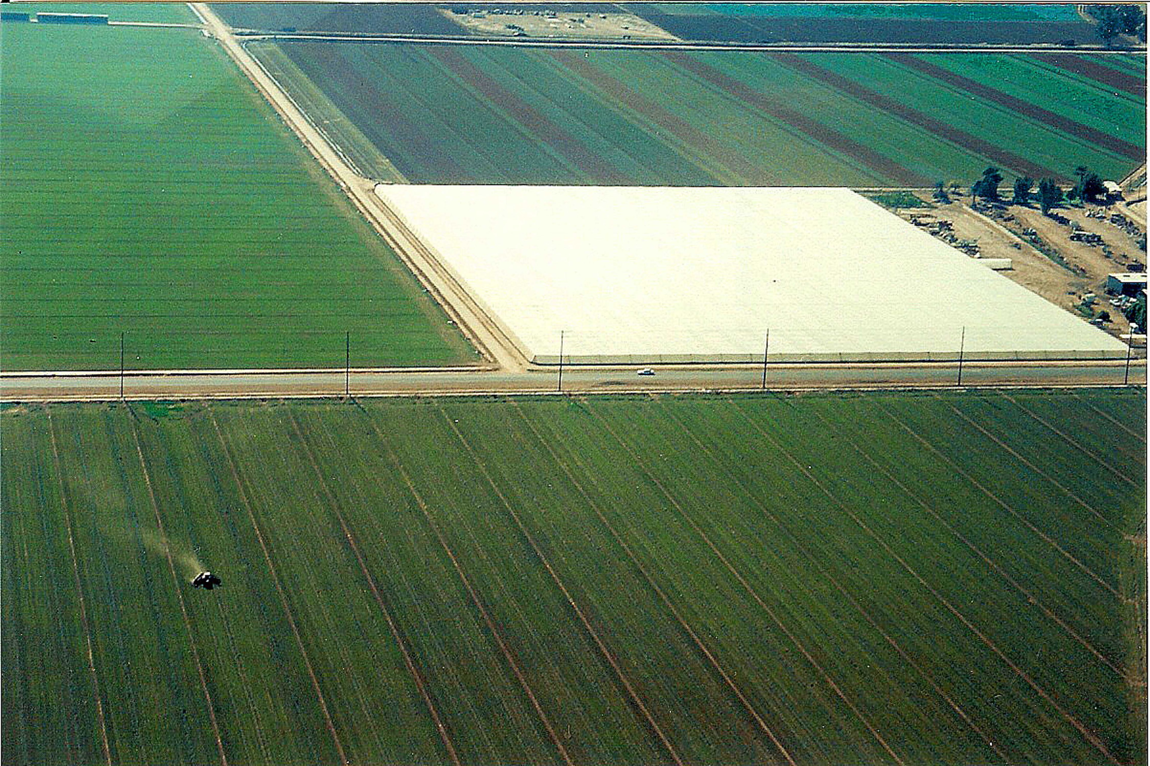 16 Acres Insect Screen Structure